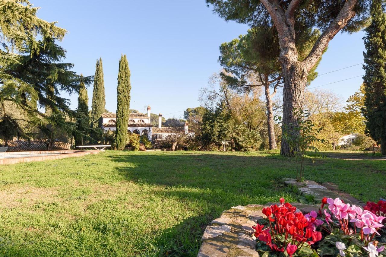 Masia Can Manent Del Bosc S XVIII Santa Eulalia de Ronsaná Exterior foto