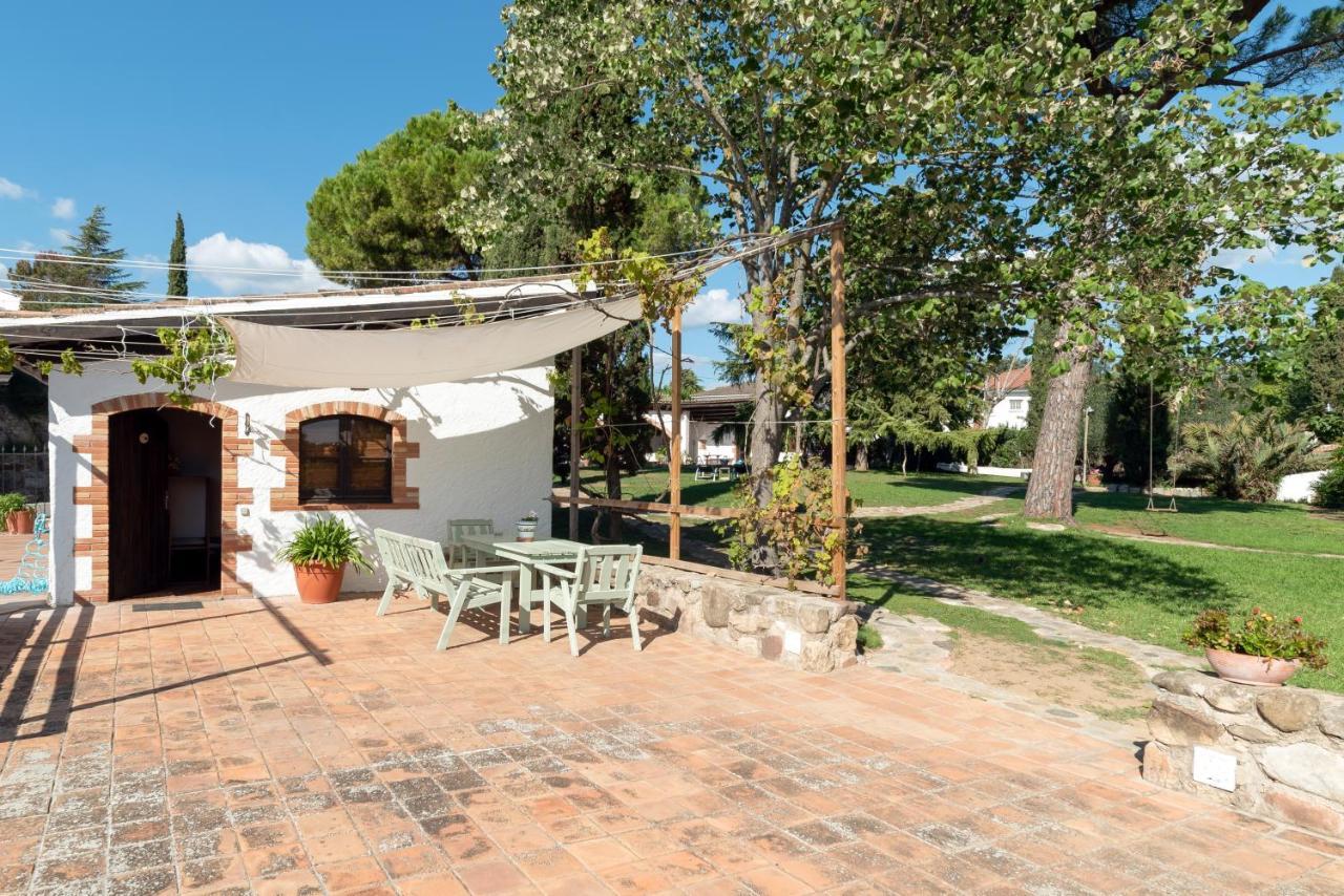 Masia Can Manent Del Bosc S XVIII Santa Eulalia de Ronsaná Exterior foto