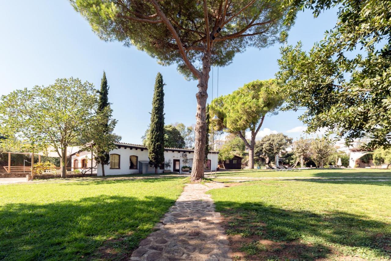 Masia Can Manent Del Bosc S XVIII Santa Eulalia de Ronsaná Exterior foto